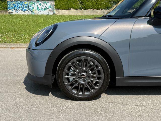 MINI Cooper C Cabrio Cooper C Favoured Cabrio