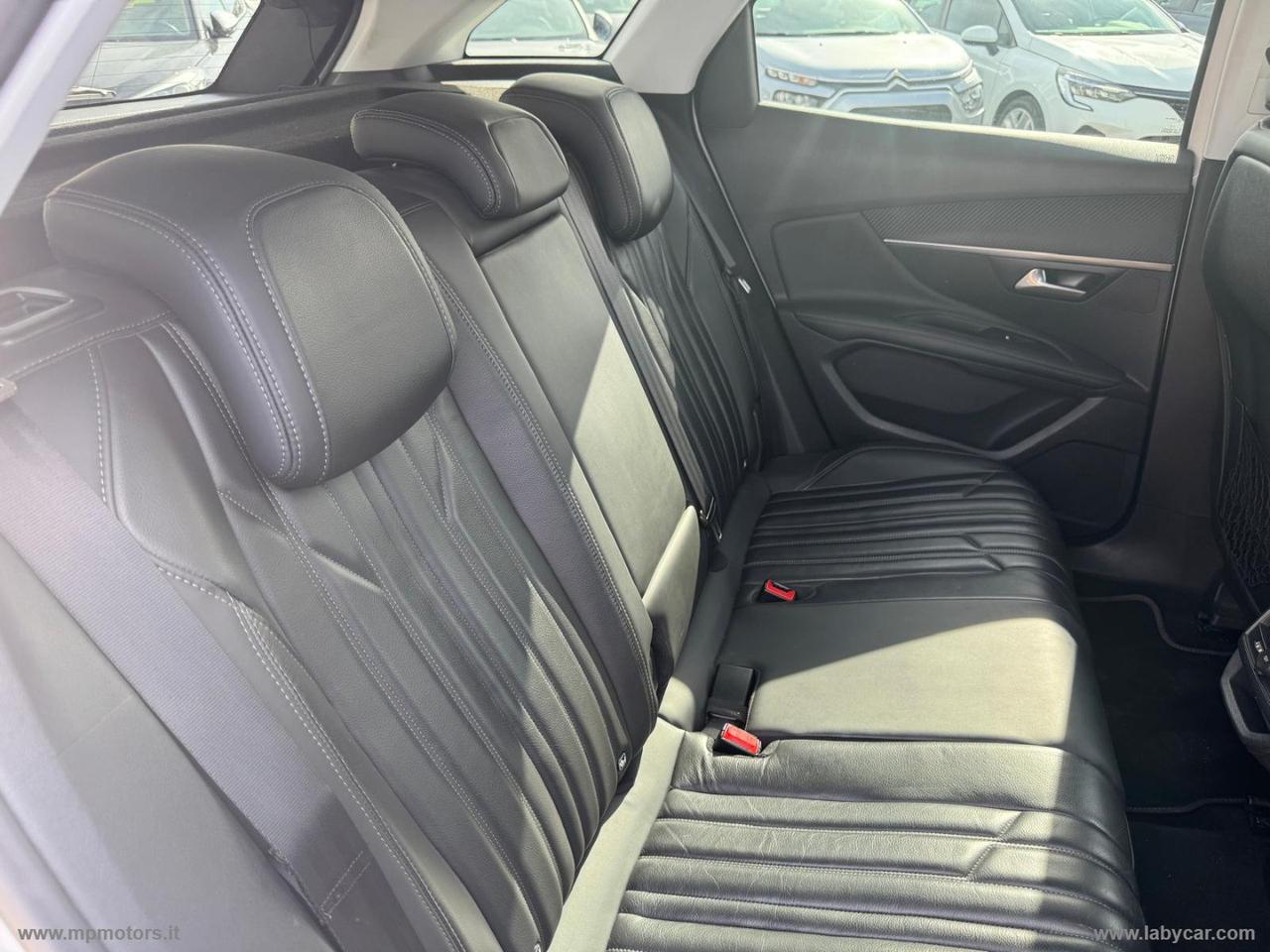 PEUGEOT 3008 ALLURE 1.6 BLUEHDI 120CV