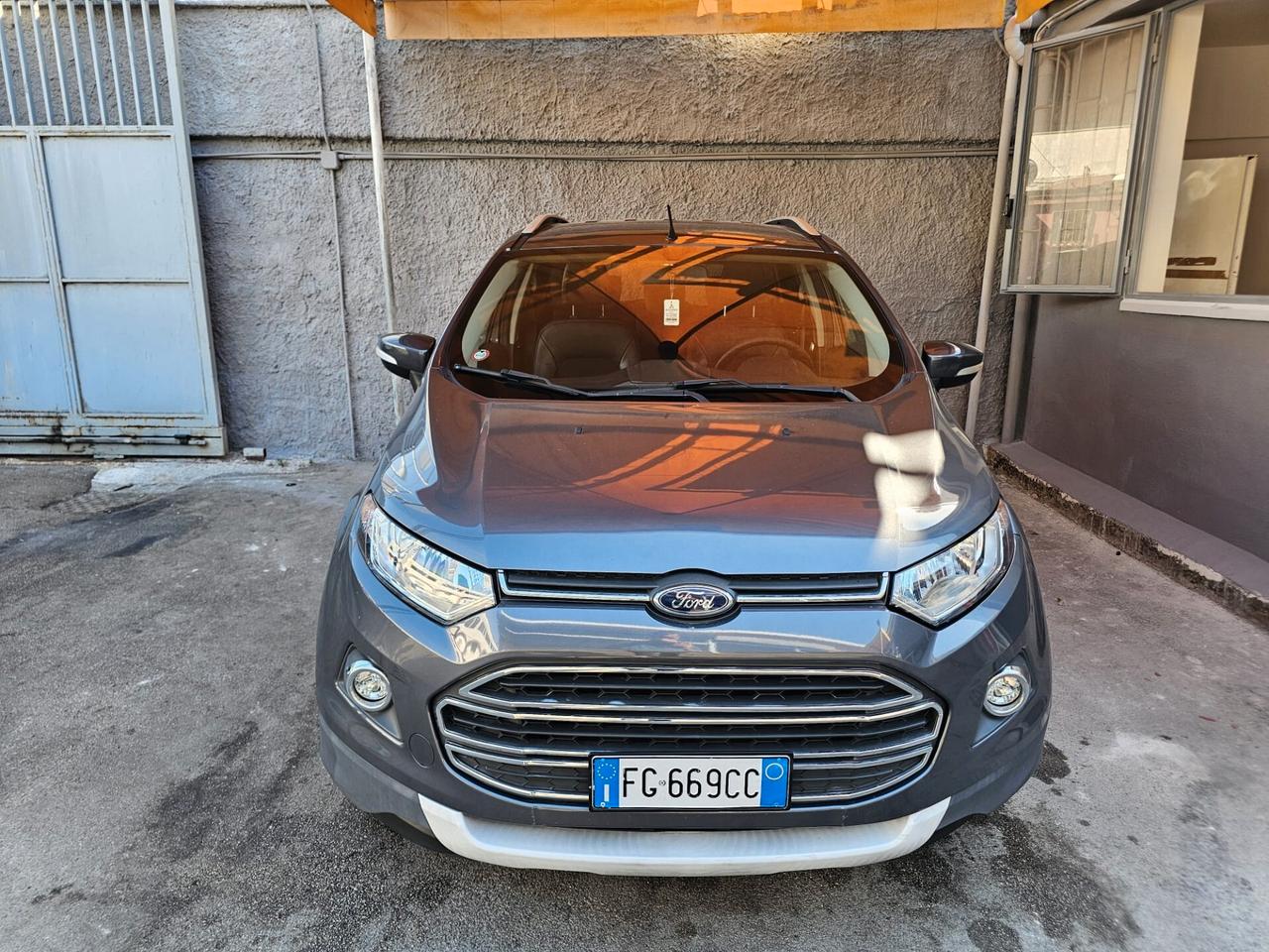Ford EcoSport 1.5 110 CV Powershift Titanium