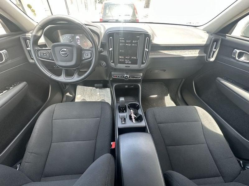 Volvo XC40 T2 automatico Essential
