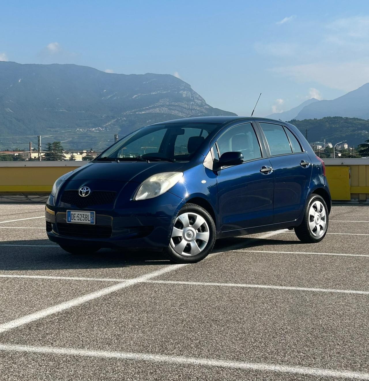 Toyota Yaris 1.3 5 porte Ed. Luna Neopatentati