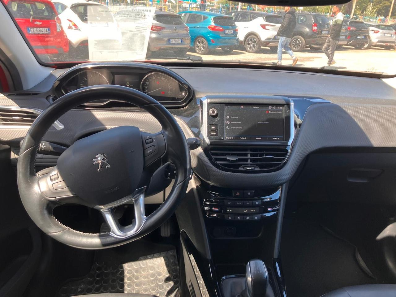 PEUGEOT 2008 1.2 110cv Allure