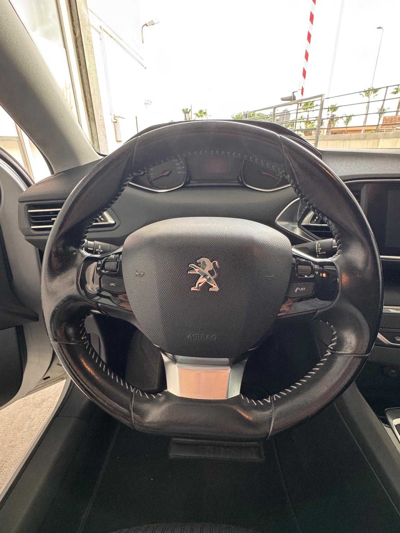 Peugeot 308 1.6 cv 120 cv Diesel