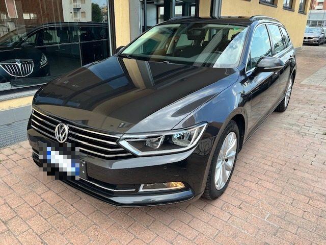 VOLKSWAGEN Passat Variant 1.6 TDI SCR DSG Business BMT