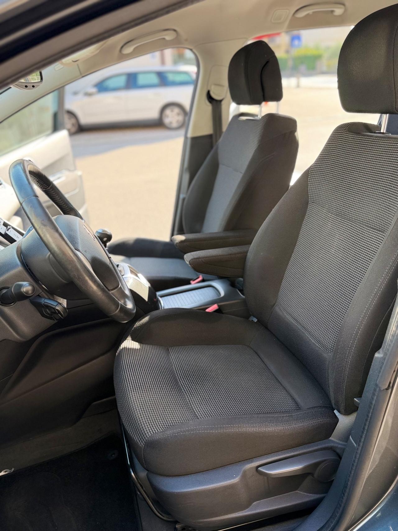 Peugeot 5008 2.0 HDi 163CV aut. Féline