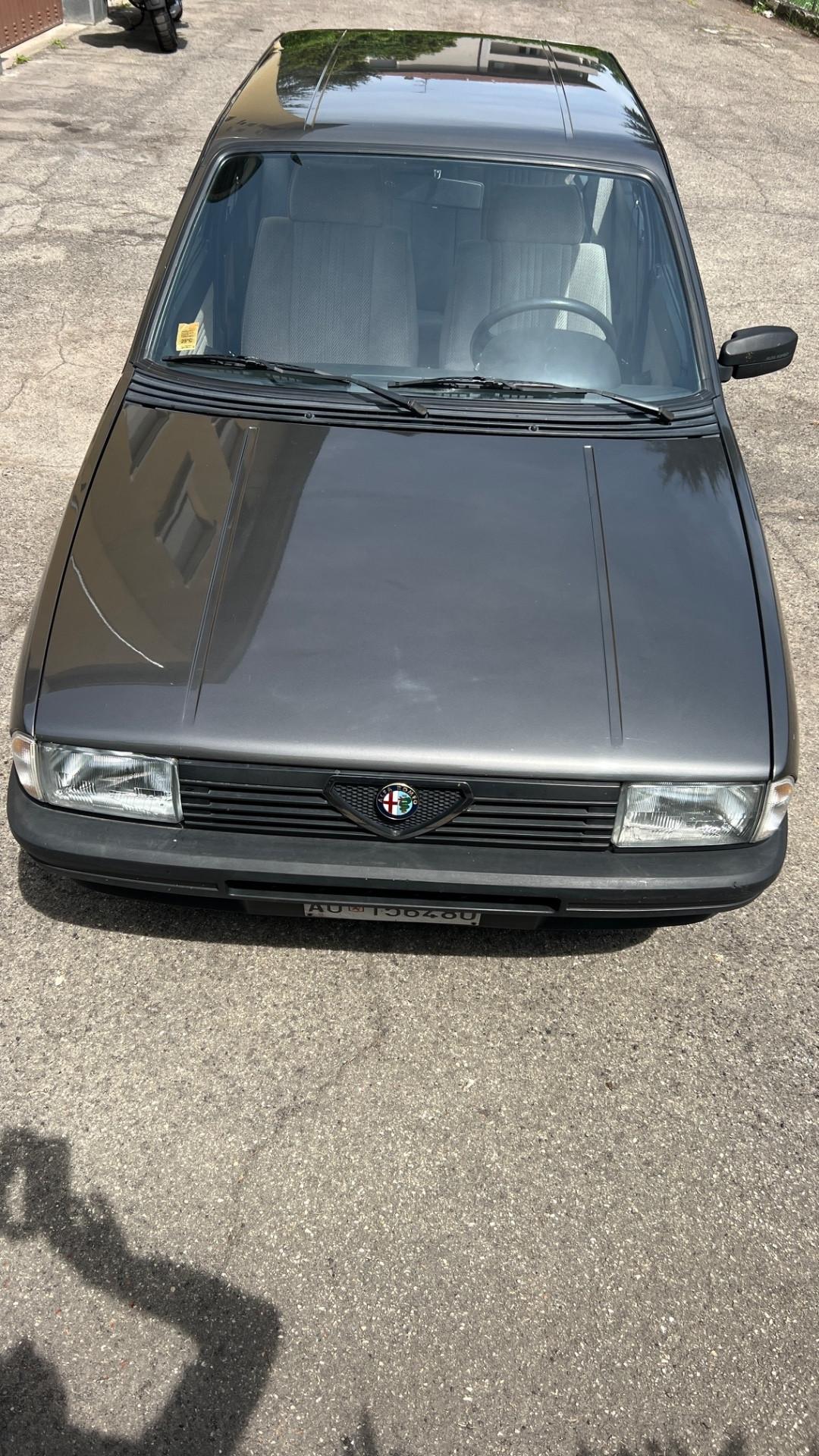Alfa Romeo 33 33. 1.3 benzina Anno 1987