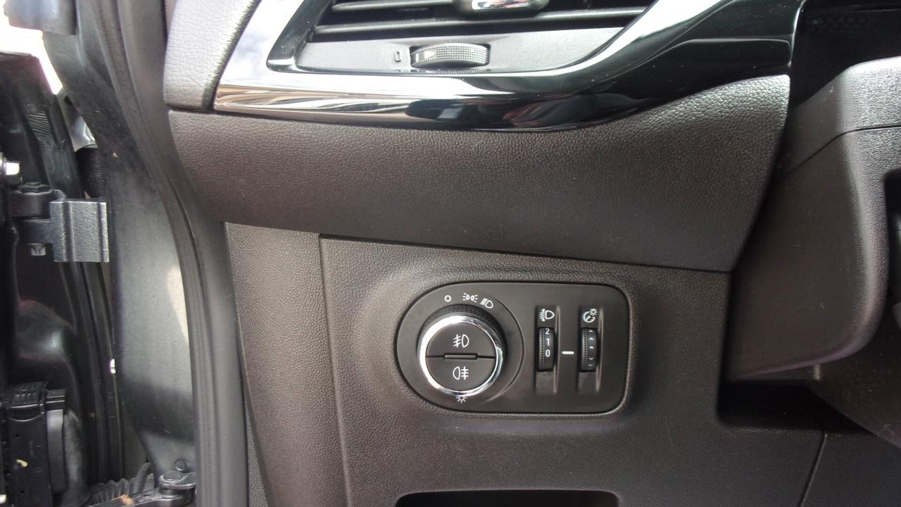 Opel Corsa 1.4 90CV GPL Tech 5 porte Innovation