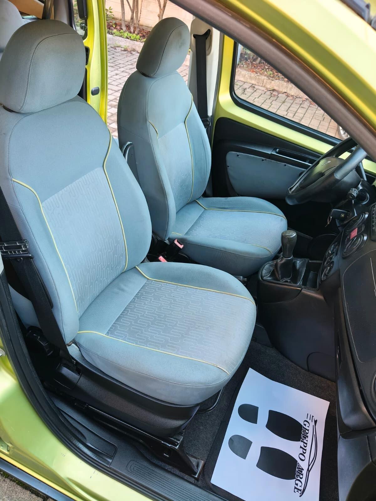 Peugeot Bipper AUTTOVETTURA TRASPORTO PERSONE