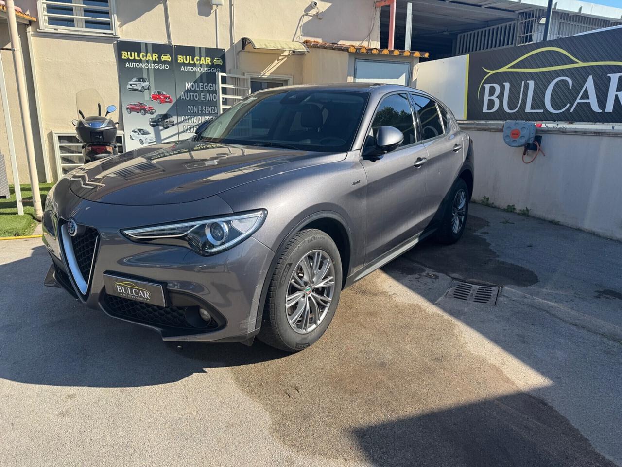 Alfa Romeo Stelvio 2.2 Turbodiesel 180 CV AT8 Q4 Business
