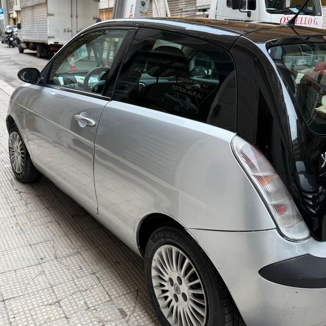 Lancia Ypsilon 1.2 GPL