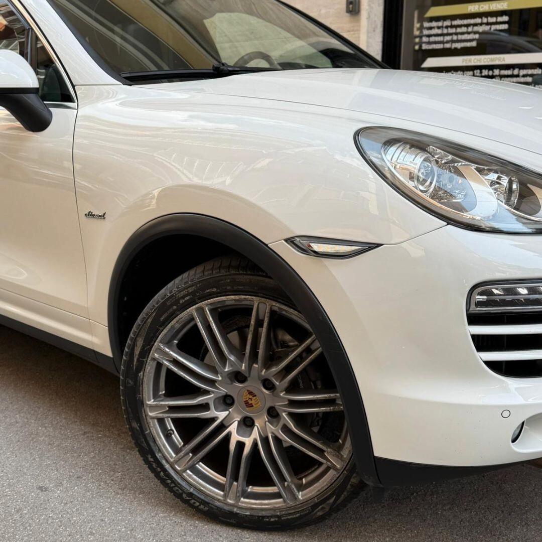 Porsche Cayenne 3.0 Diesel **FULL**