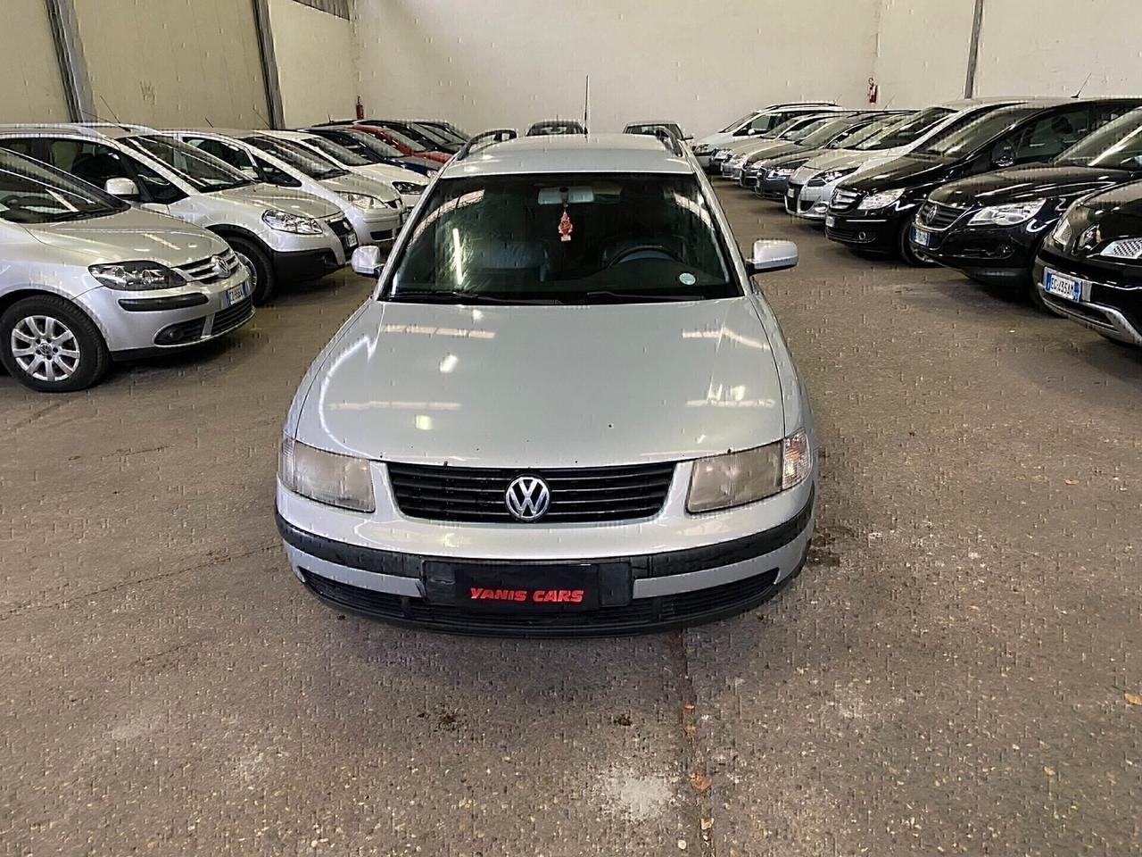 Volkswagen Passat 1.8 T 20V cat Trendline-2002
