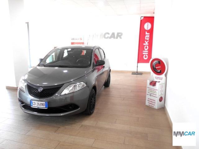 LANCIA - Ypsilon - 1.0 FireFly 5p S&S Hybrid Silver