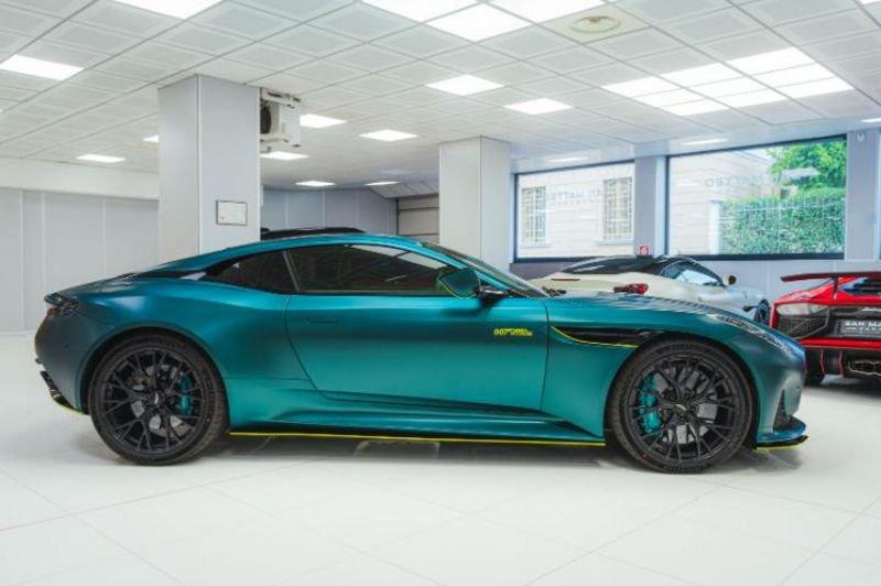 Aston Martin DB12 Aston Martin DB12 *IVA ESPOSTA*