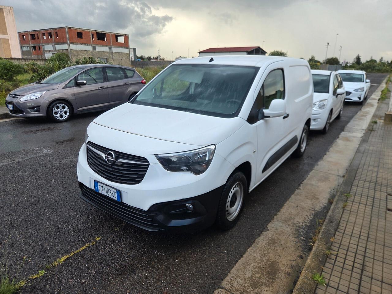 Opel Combo Cargo 1.6 Diesel 100CV S&S PC 650kg Edition