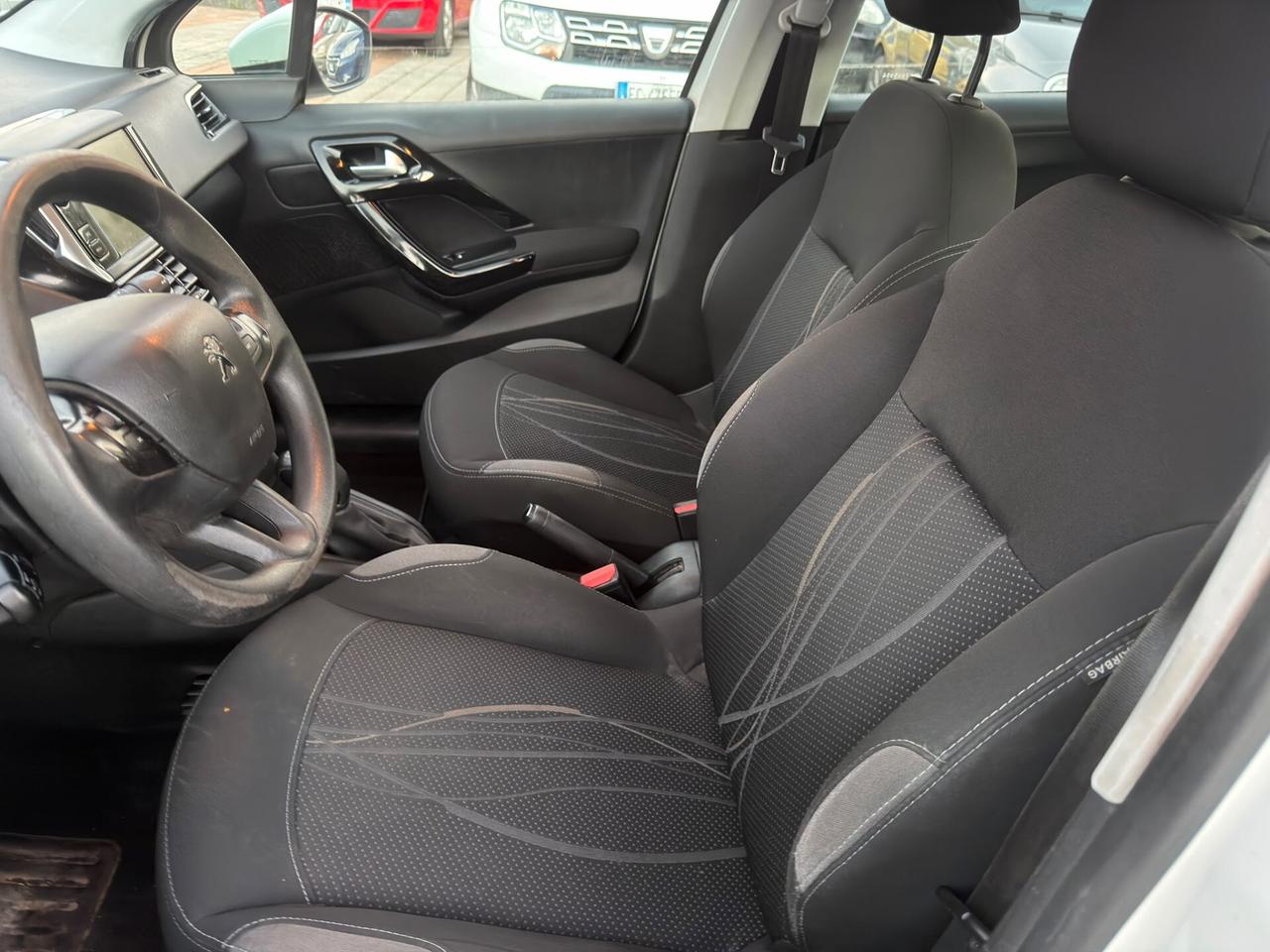 Peugeot 208 1.4 HDi 68 CV 5 porte Access