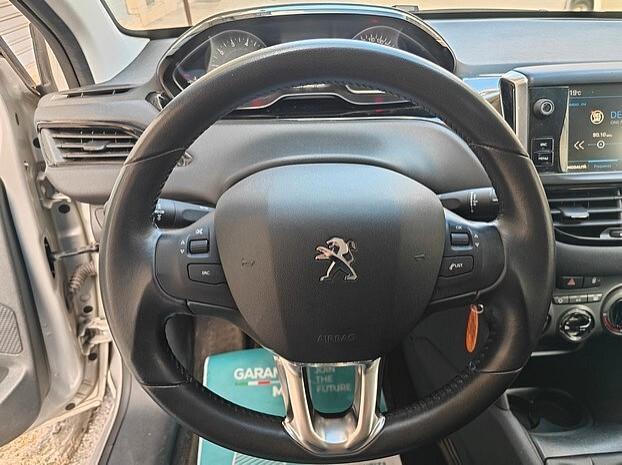 PEUGEOT 208 1.2 5 porte *MOTORE NUOVO* - 11/2018