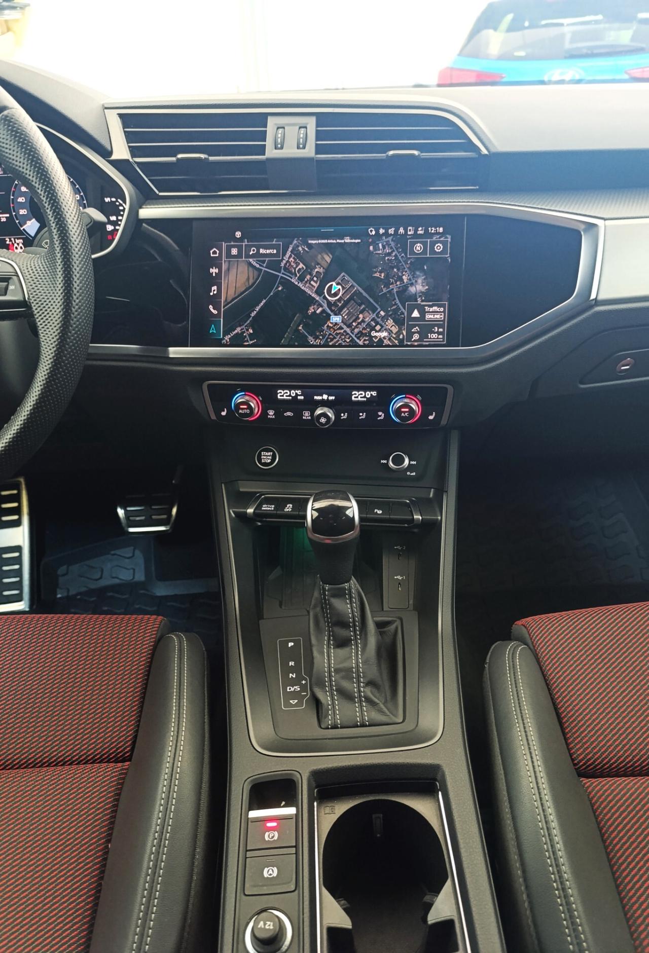 Audi Q3 35 1.5 TFSI S tronic Identity Black soli 36000 km
