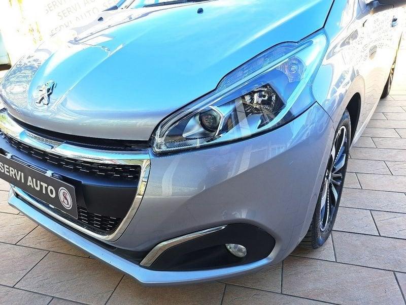 Peugeot 208 PureTech 82 5 porte Signature