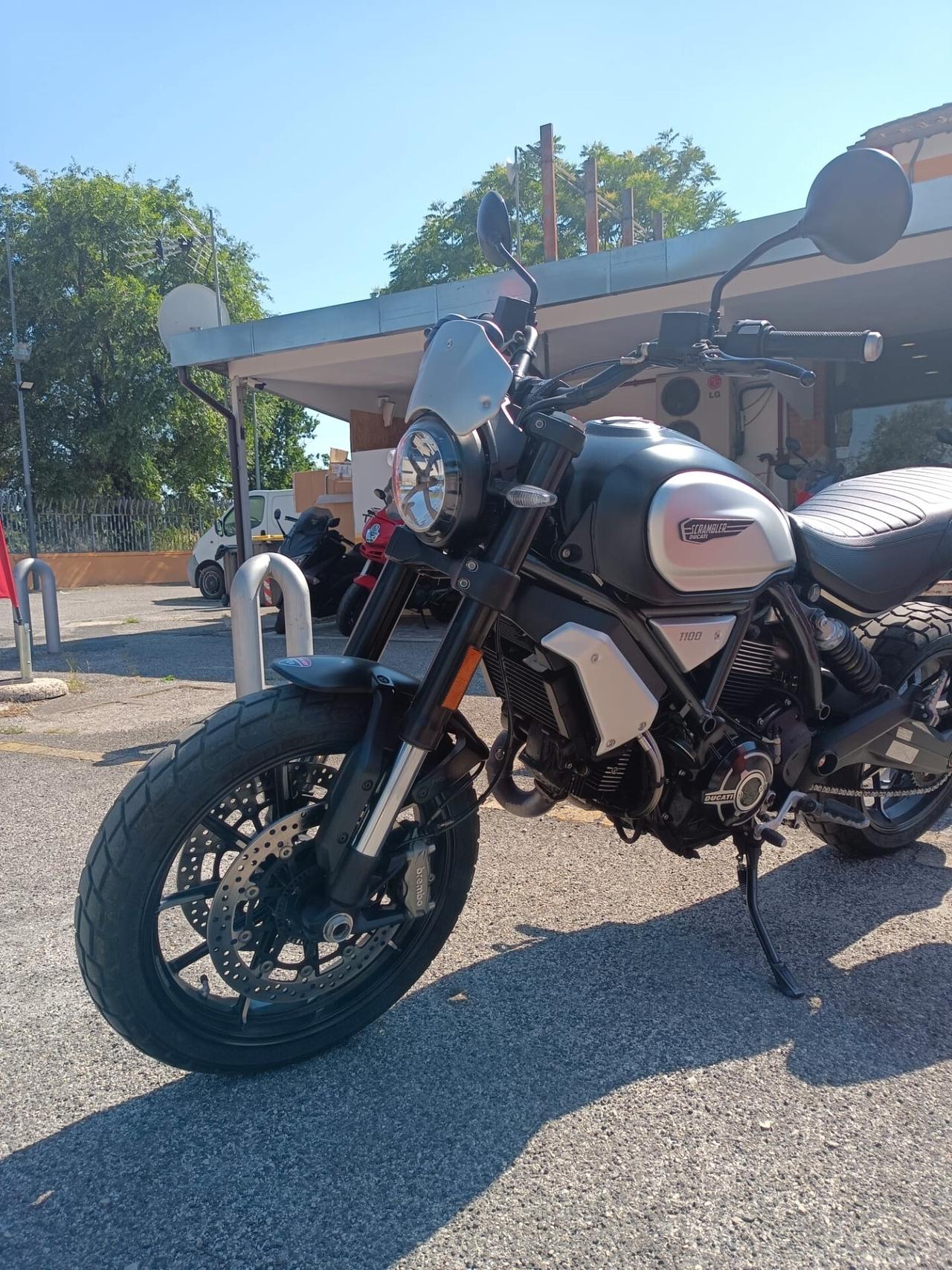 Ducati Scrambler 1100 DARK PRO