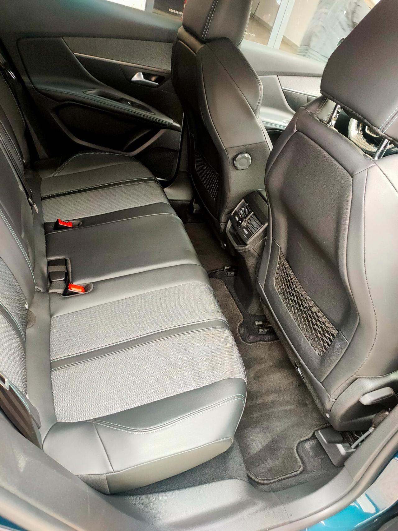 Peugeot 3008 BlueHDi 130 S&S EAT8 GT