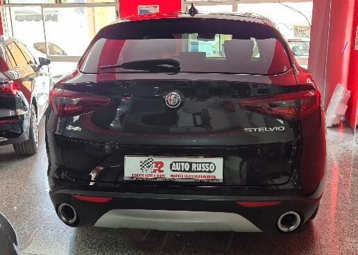 Alfa Romeo Stelvio 2.2 Turbodiesel 190 CV AT8 RWD Super