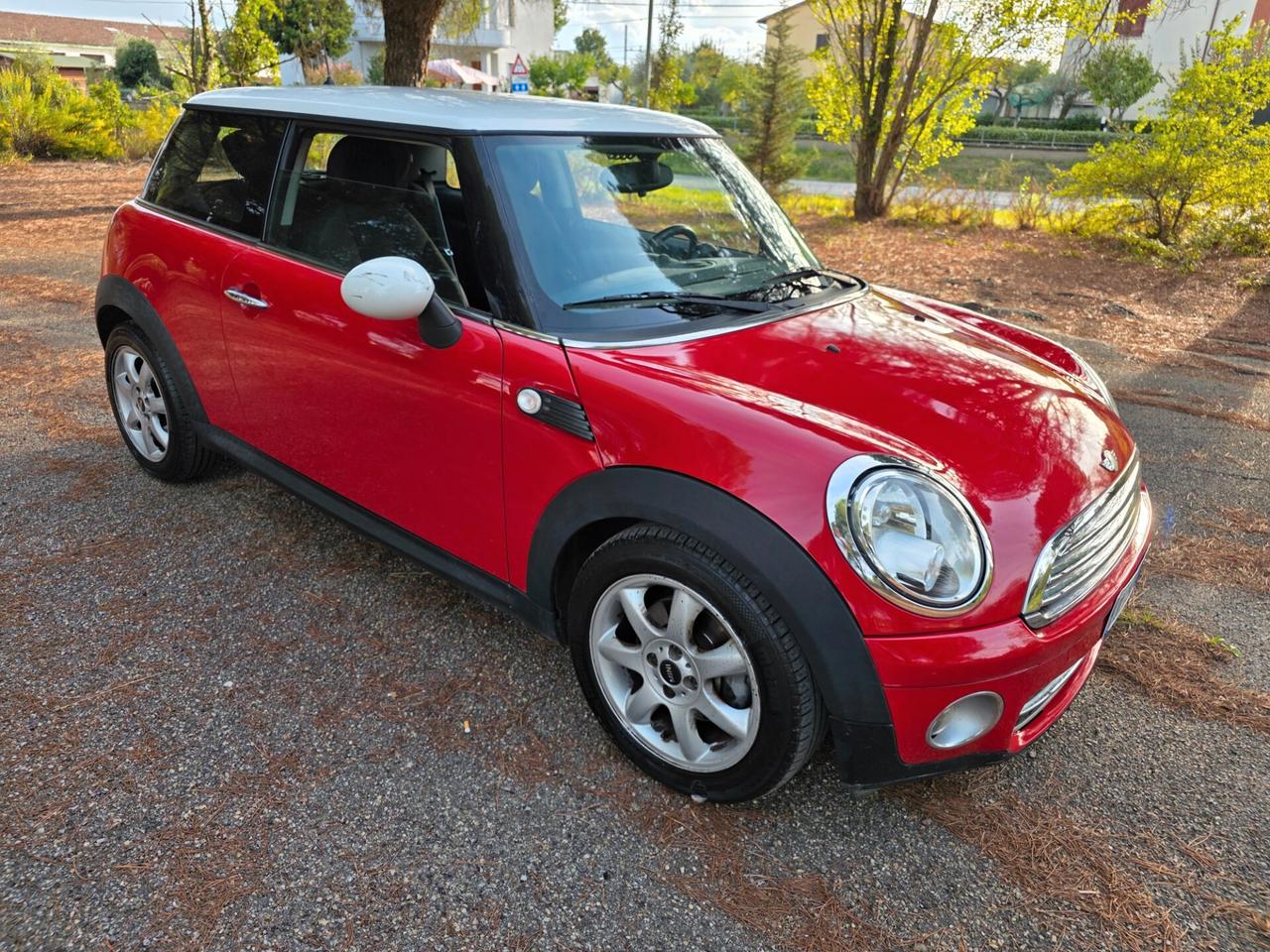 Mini Cooper D COUPER 1.6