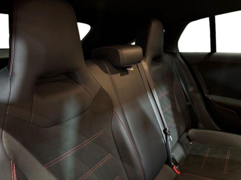 Mercedes-Benz CLA Shooting Brake 200 d Premium auto