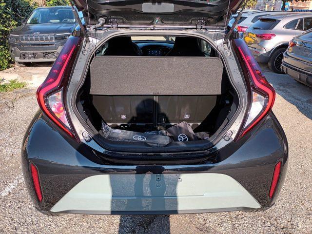 TOYOTA Aygo X 1000 VVT-I TREND 72CV 5P CARPLAY CAM"17 ITALIA