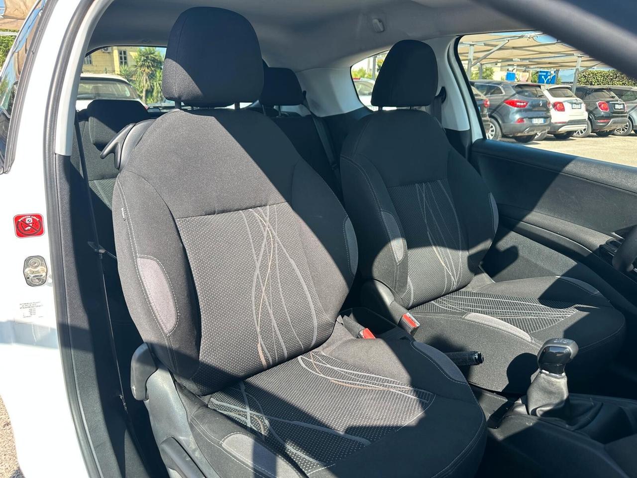 Peugeot 208 Benzina