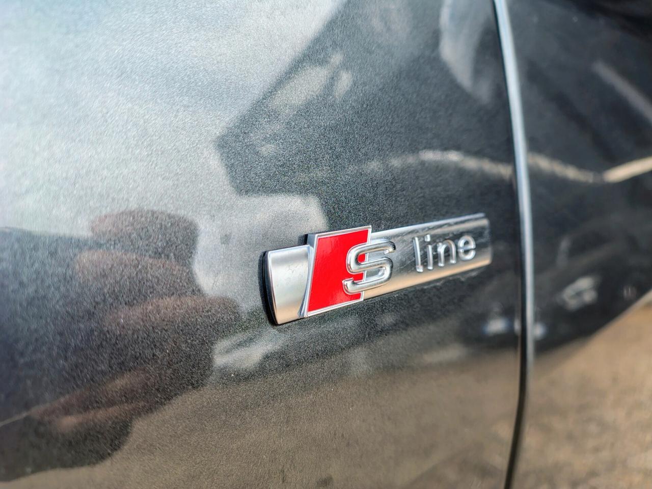 Audi Q8 55 TFSI e quattro tiptronic Sport