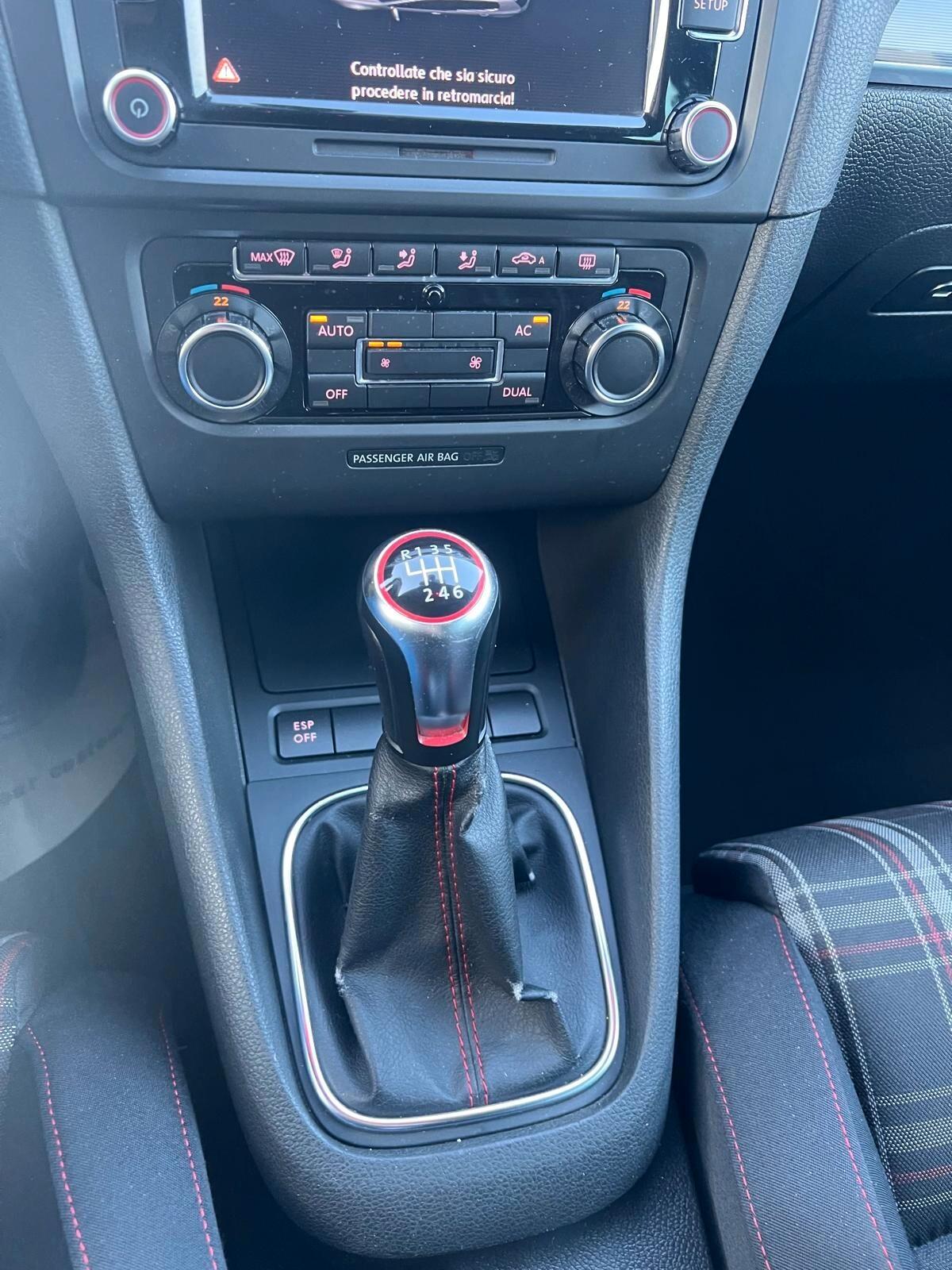 Volkswagen Golf GTI 2.0 TSI 5p.