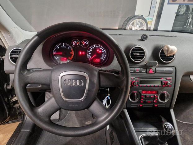 AUDI A3 SPB 1.9 TDI Ambiente