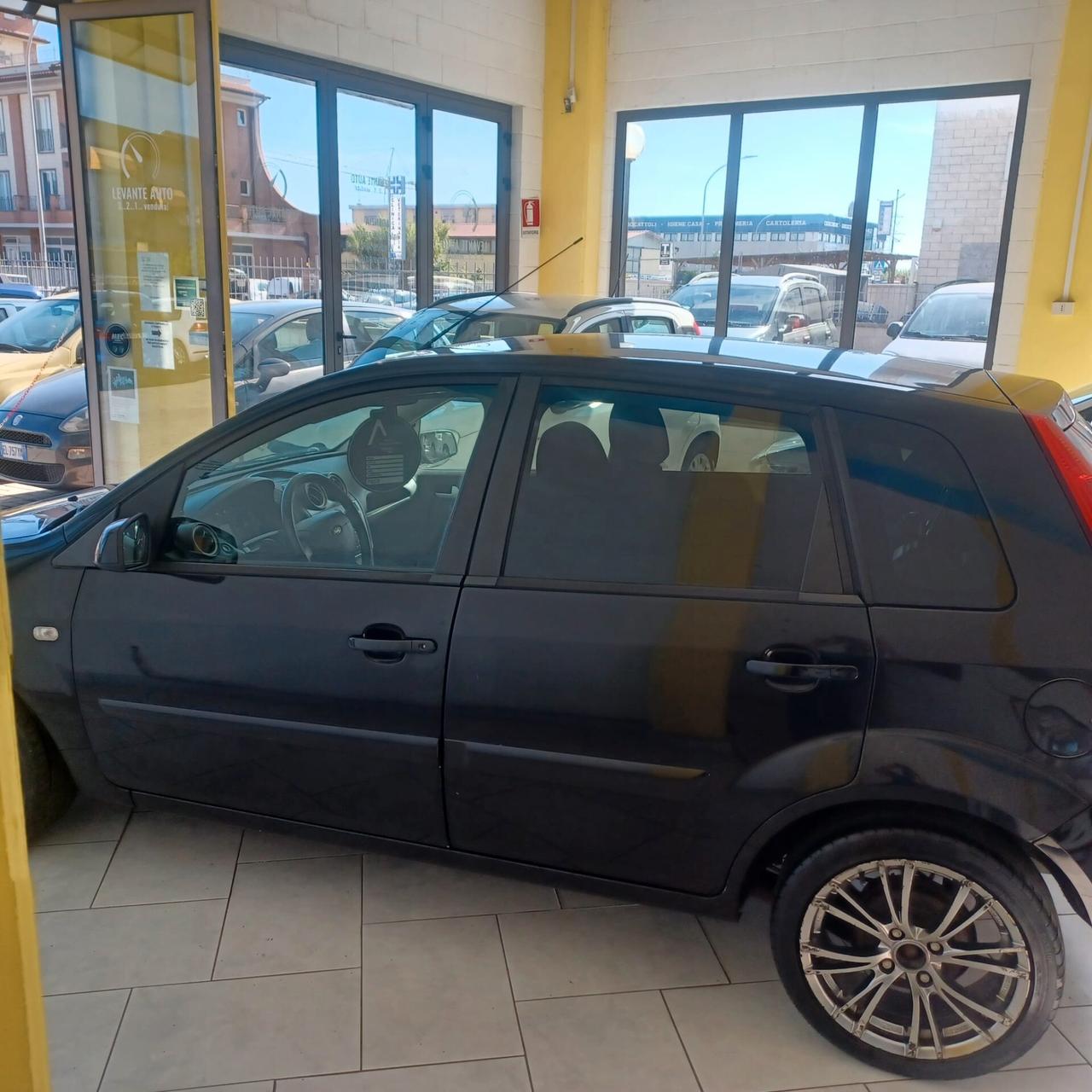 138488 KM NEOPATENATI FIESTA 1.4 TDI OTTIME CONDIZIONI