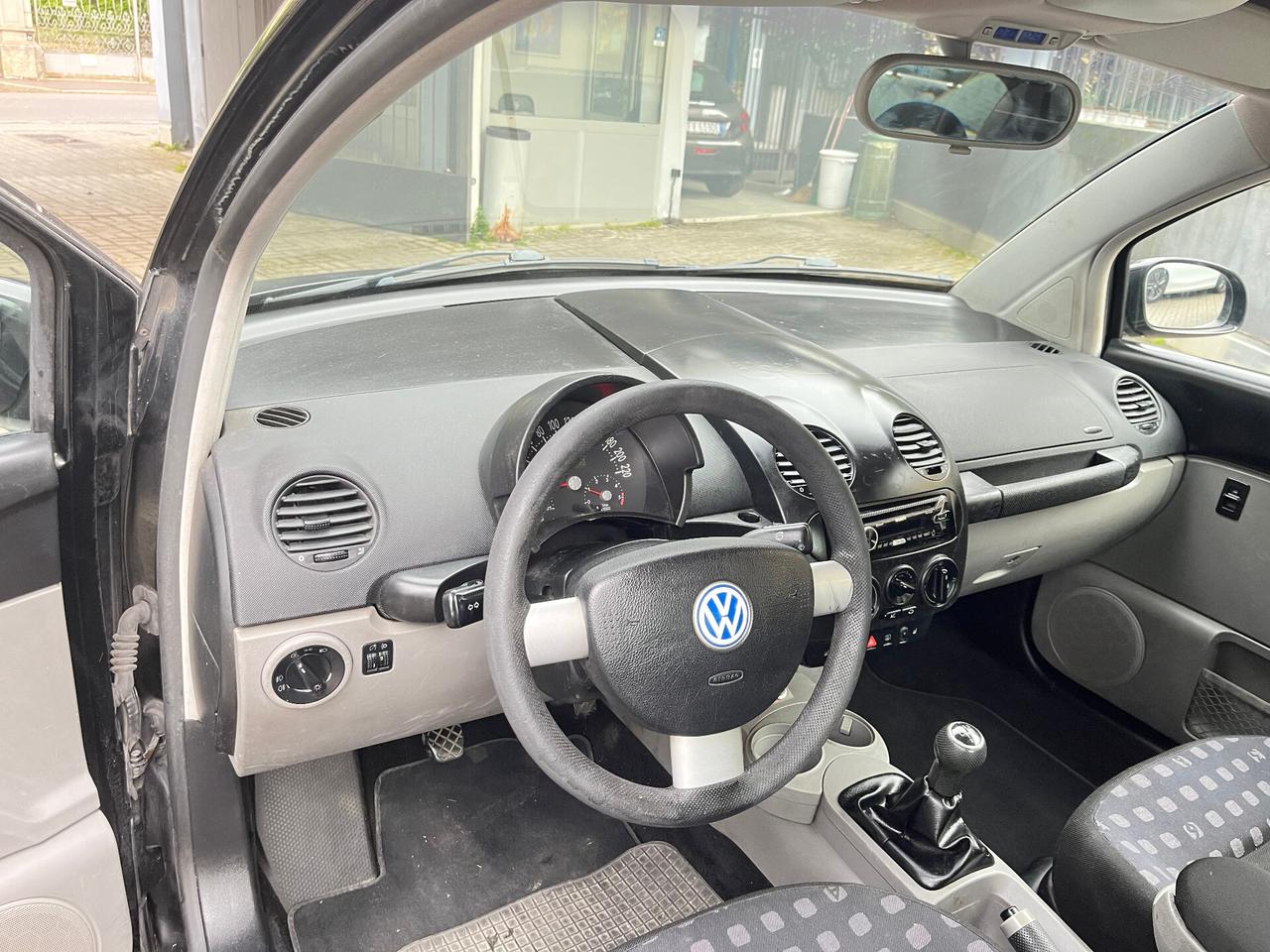 VOLKSWAGEN NEW BEETLE - 1.9 TDI - 101CV