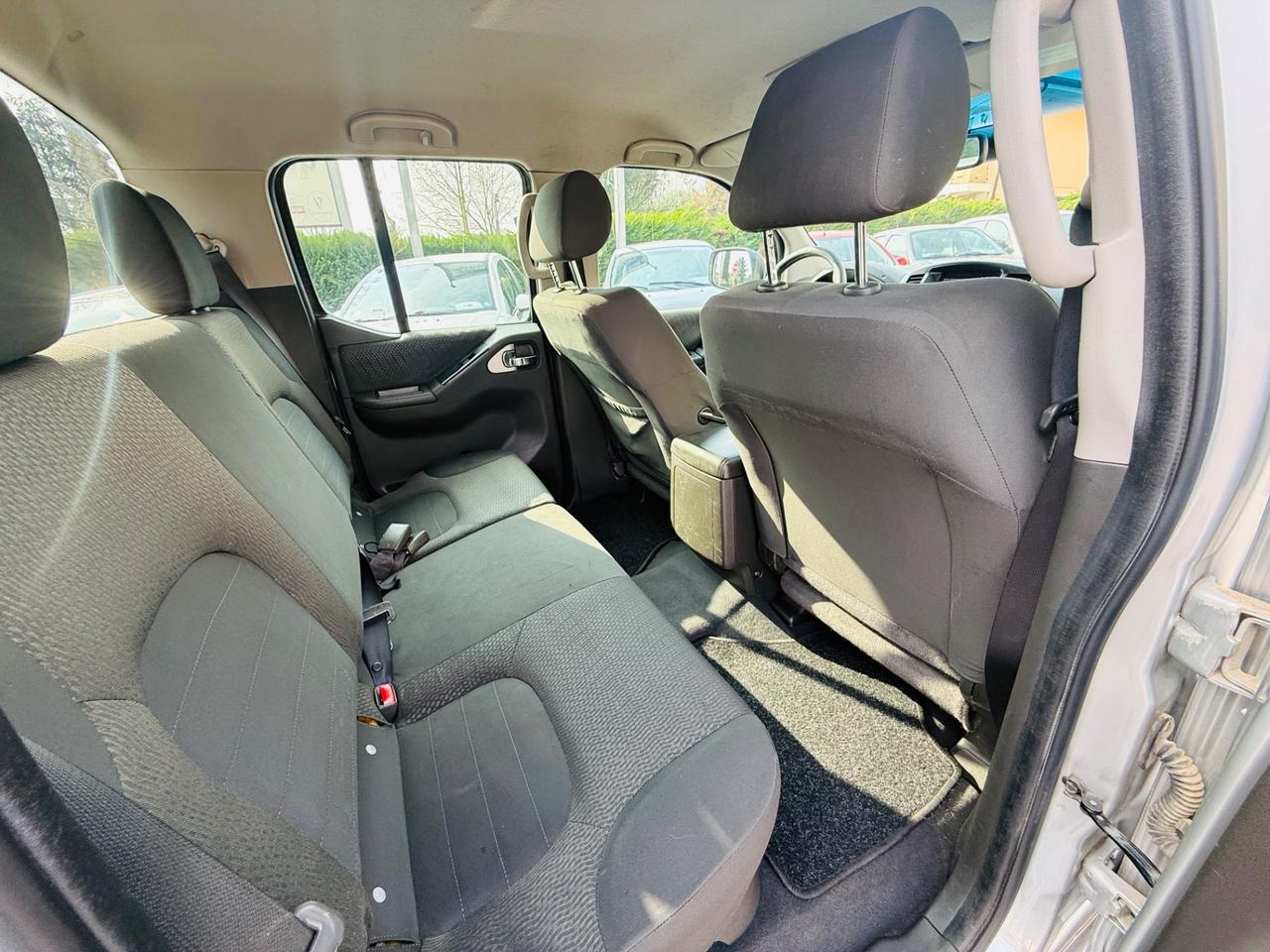 Nissan Navara 2.5 dCi 190CV 4 porte Double Cab XE