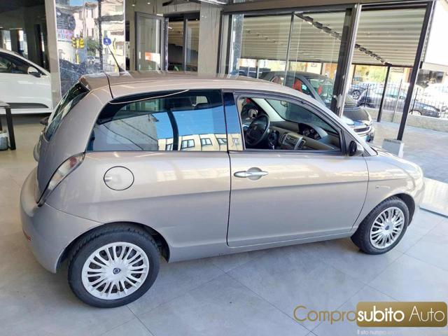 LANCIA Ypsilon 1.3 MJT 75 CV Oro