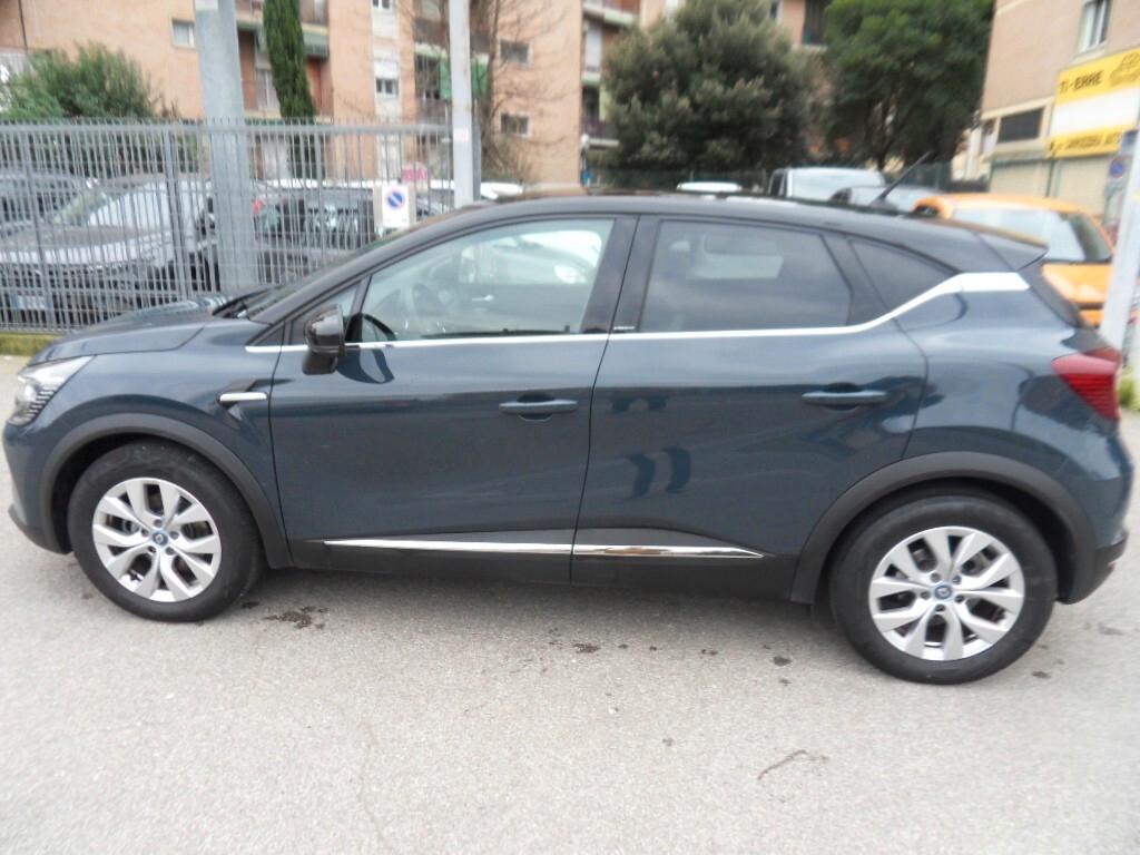 Renault Captur Mild Hybrid 140 CV Intens