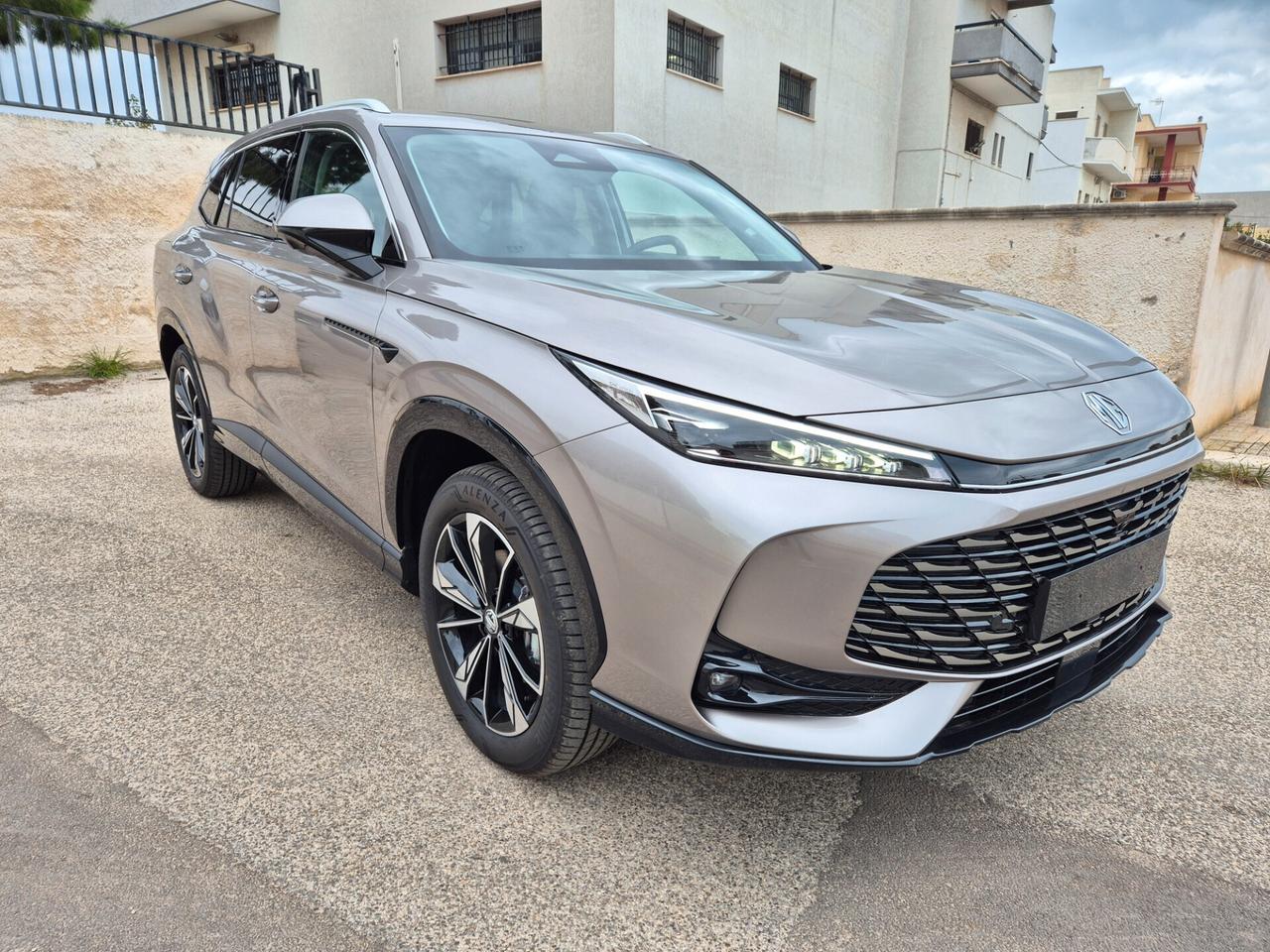 HS 1.5 Comfort 224CV FULL HYBRID