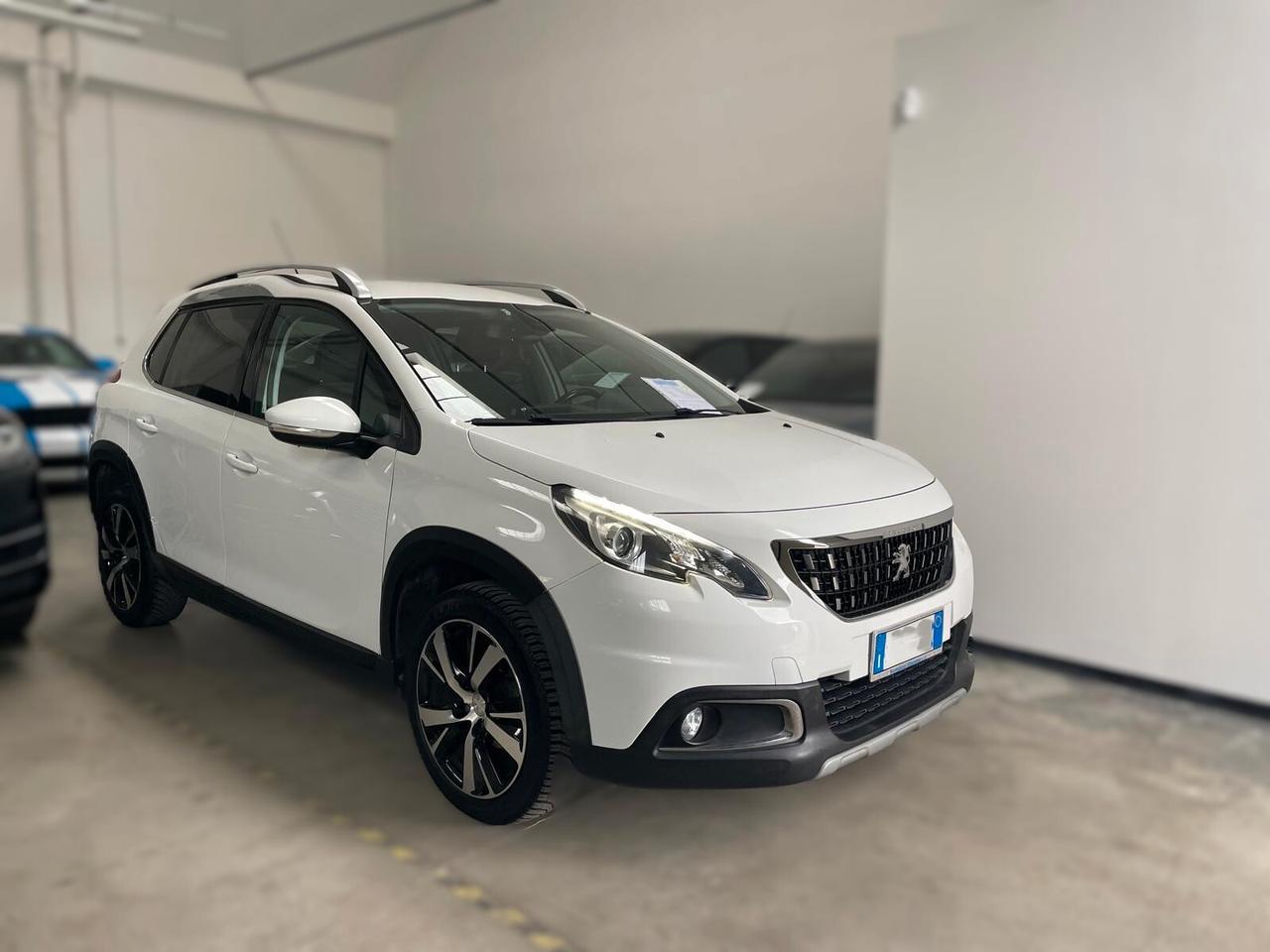 Peugeot 2008 BlueHDi 100 Allure