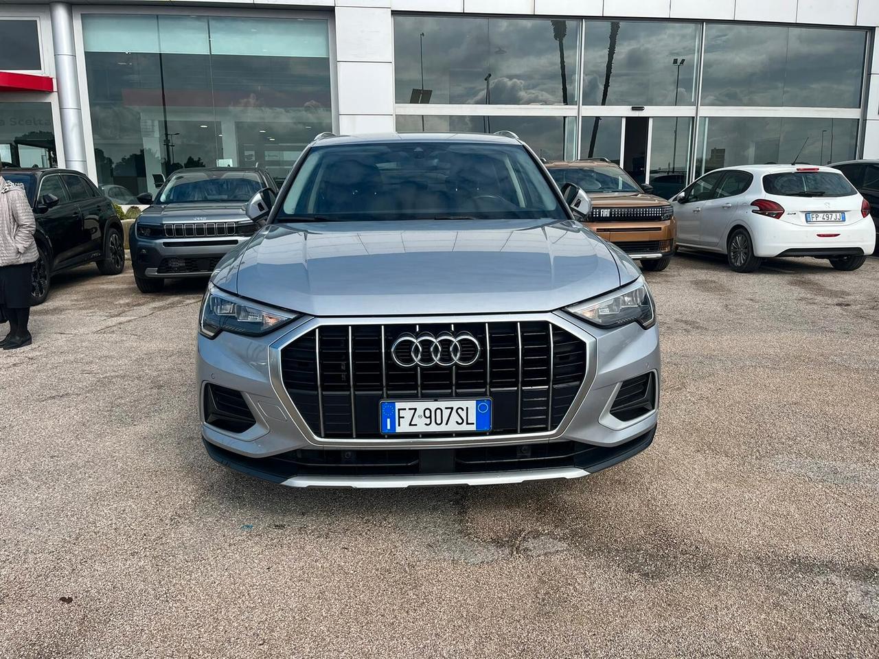 Audi Q3 35 TDI S tronic Business Advanced