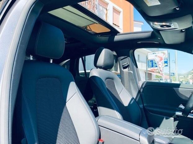 MERCEDES-BENZ GLA 200 d Automatic TETTO- AMBIENT