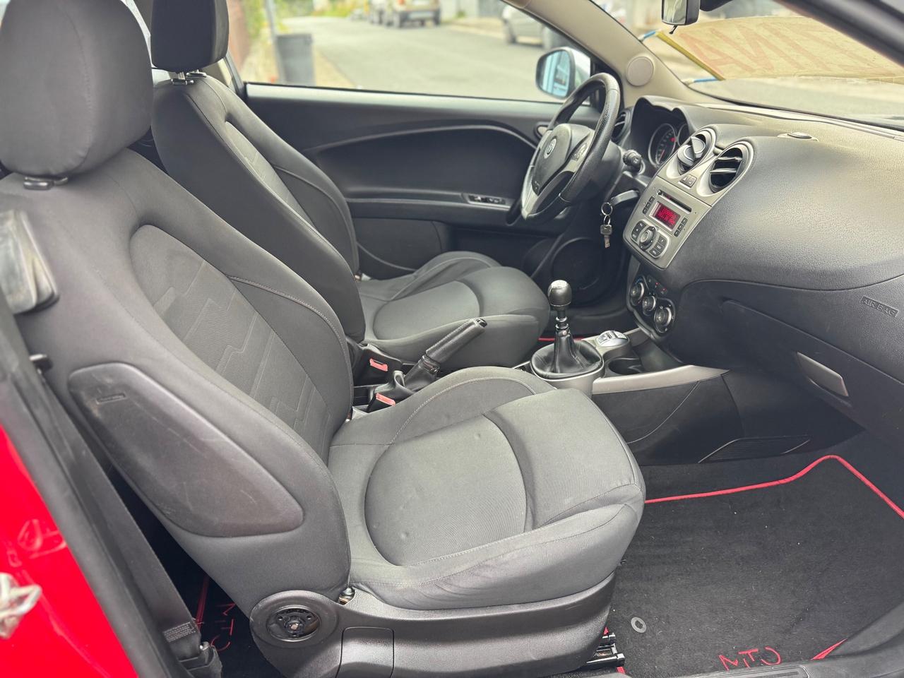 Alfa Romeo MiTo 0.9 T 85 CV Distinctive Sport Pack