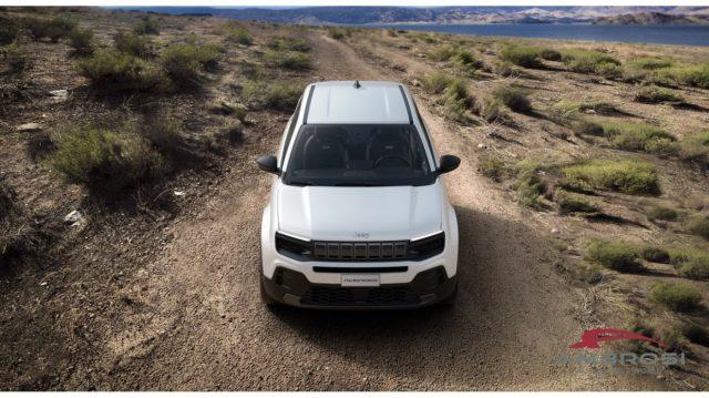 JEEP Avenger Benzina Longitude