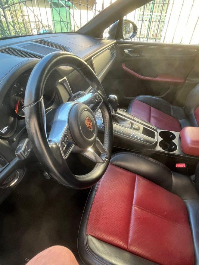 PORSCHE Macan 2.0
