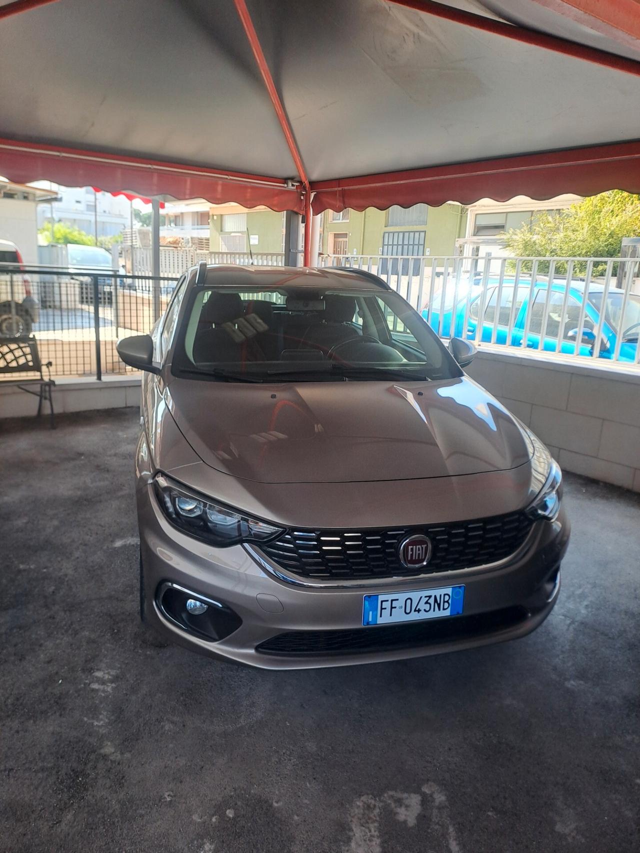 Fiat Tipo 1.4 T-Jet 120CV GPL SW Lounge