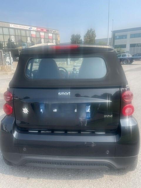 Smart ForTwo 1000 52 kW MHD coupé pure