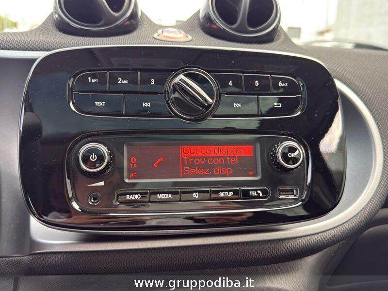 smart forfour Smart II 2015 Benzina 0.9 t Crosstown Passion 90cv twinamic