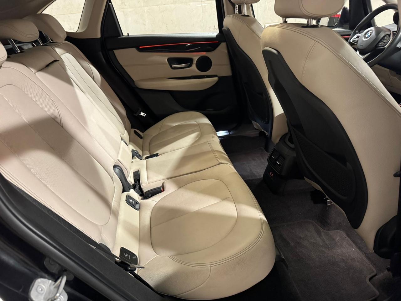 Bmw 2er Active Tourer 218d Active Tourer Luxury