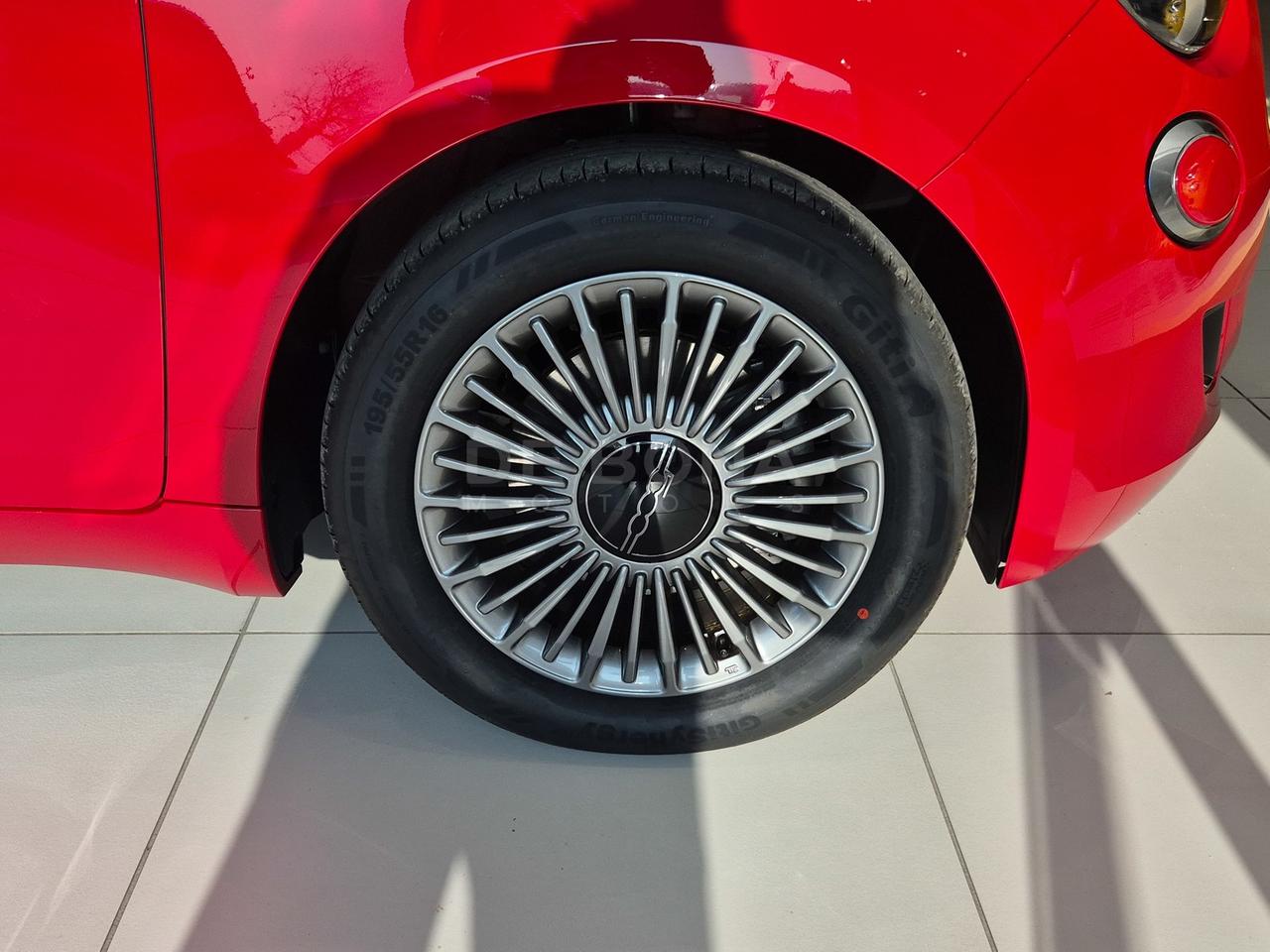 Fiat 500 1.0 hybrid icon